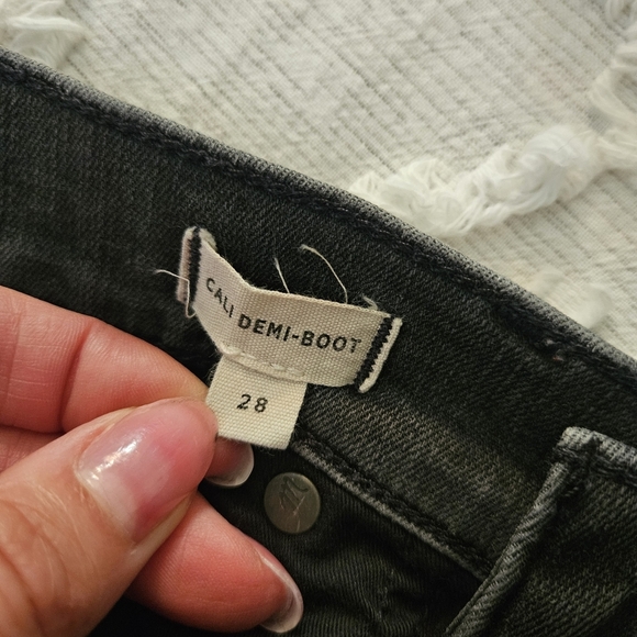 MADEWELL Cali Demi-Boot Jeans in Bellspring Wash Button-Front Edition 28 - Picture 6 of 9